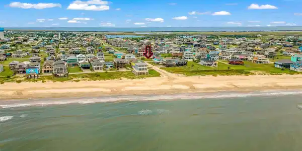 Image 4: Build your dream home today! Direct beach access w