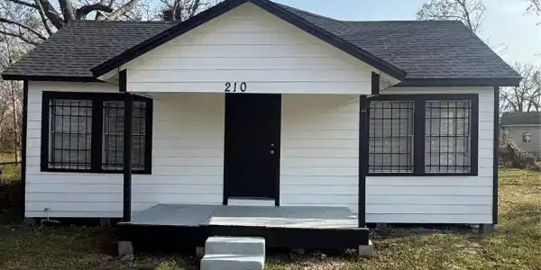 210 S Pecan Drive