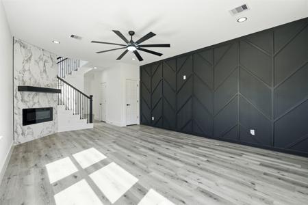 116 S 3RD Street