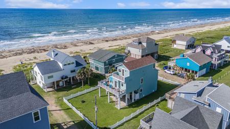 21233 Gulf Drive