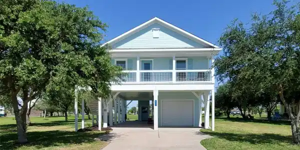 805 Nelson Avenue