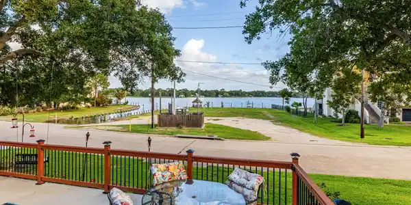 702 Timber Cove Drive