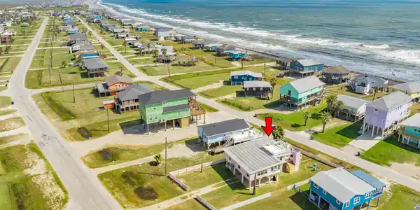 922 Seashell Drive