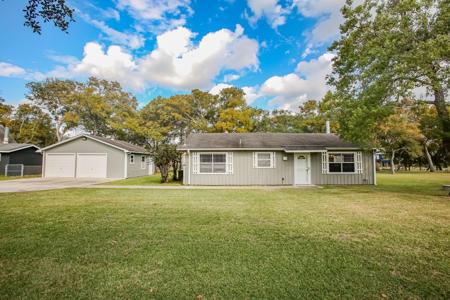 141 Private Road 652