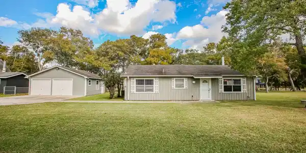 141 Private Road 652