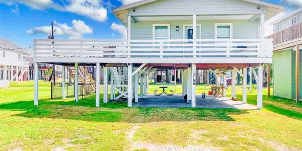 13106 Coronado Drive