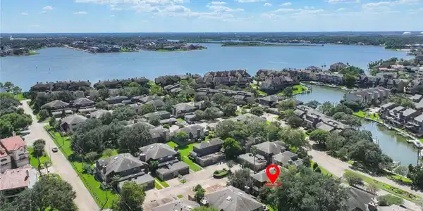 18118 Lakeside Lane
