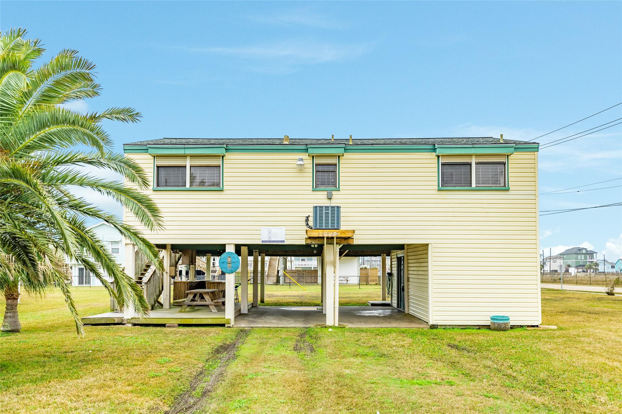 Image 4: Front elevation of the house.