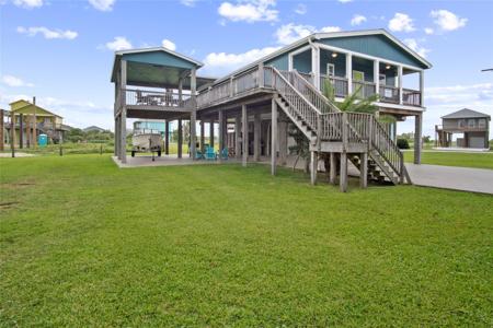 983 Driftwood Drive