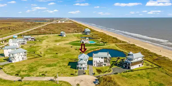 Image 4: Look at the proximity to the ocean!