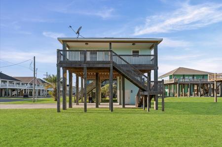 960 Crane Lane