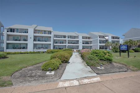 7600 Seawall Boulevard