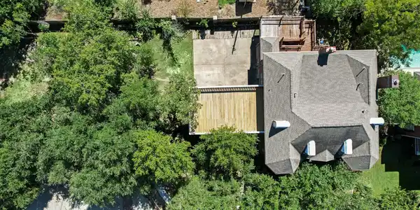 1103 Larkspur Lane
