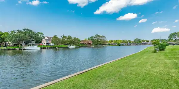 18515 Egret Bay Boulevard