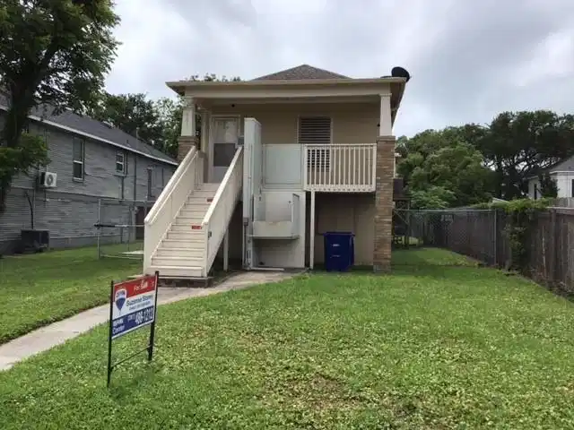 Image 1: Front View of House