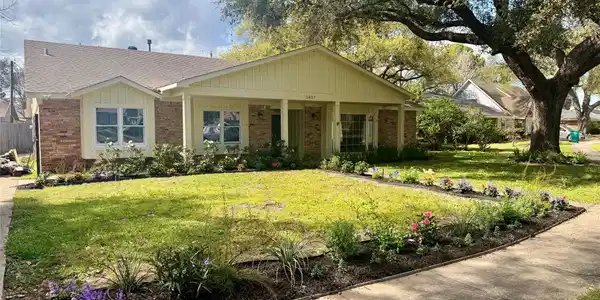 2037 Willow Wisp Drive