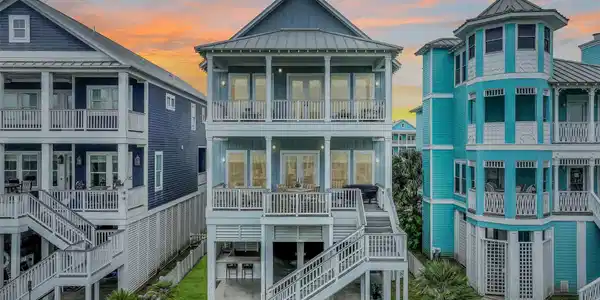 Image 2: At this stunning coastal retreat, classic beach ho