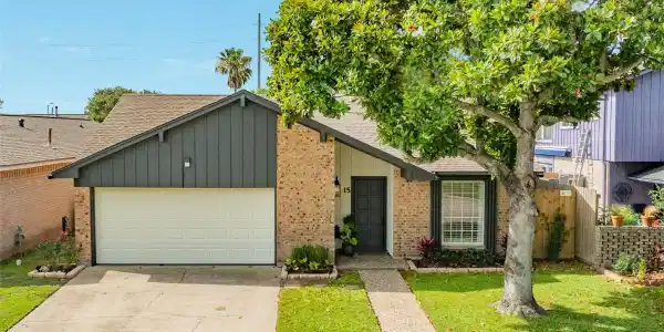 15 Tradewinds Drive