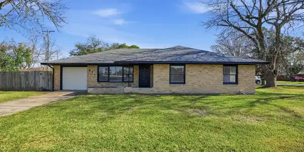 612 Sunset Lane