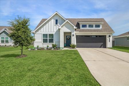 13911 Red River Drive