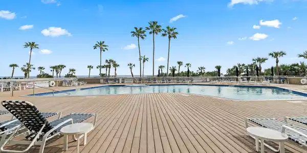 1401 E Beach Drive