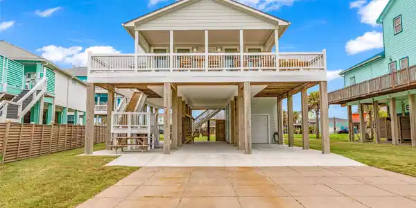 2477 Gilmore