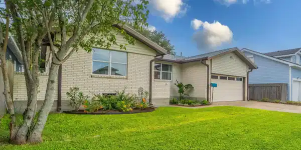 4110 Avenue Q 1/2