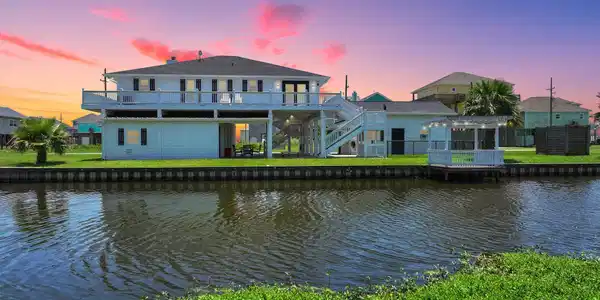 2583 Breaker Drive