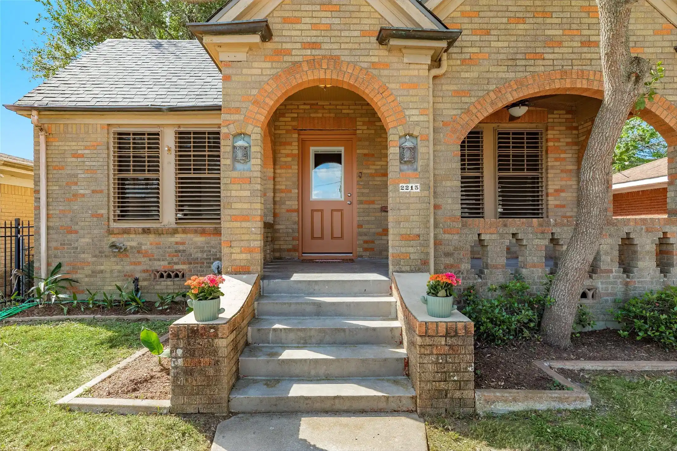 Image 1: Inviting entrance to home.