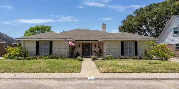 5 Colony Park Circle