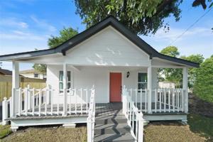 109 E Humble Street