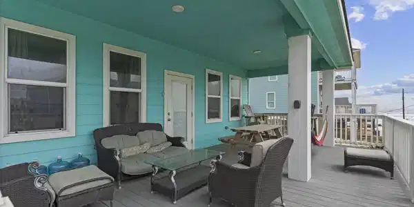 Image 3: The ocean is all you want to look at while you&rsquo;re