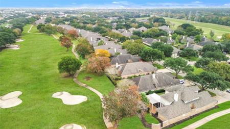 2318 Fairway Pointe Drive