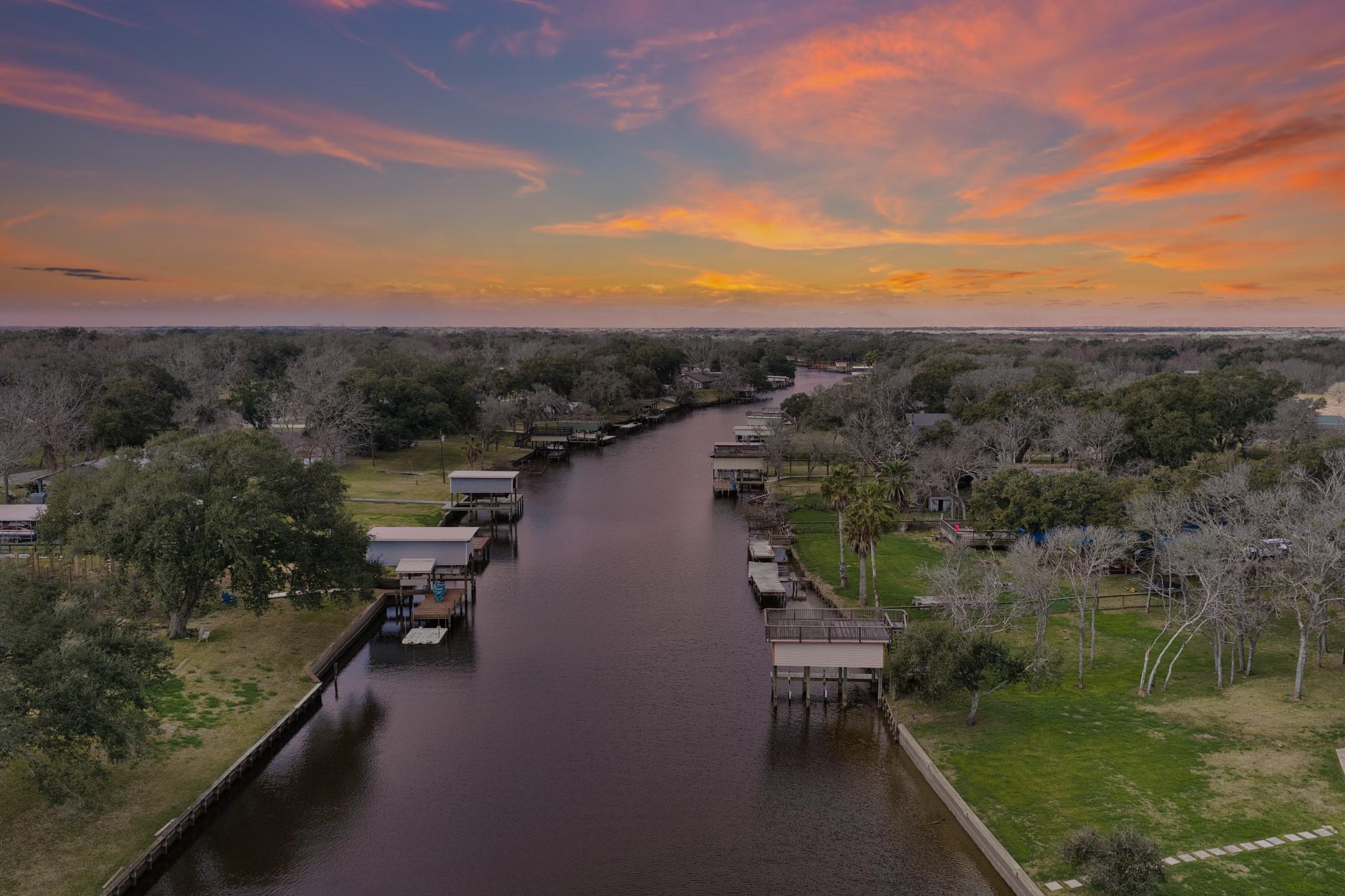 Image 2: Sunsets are amazing