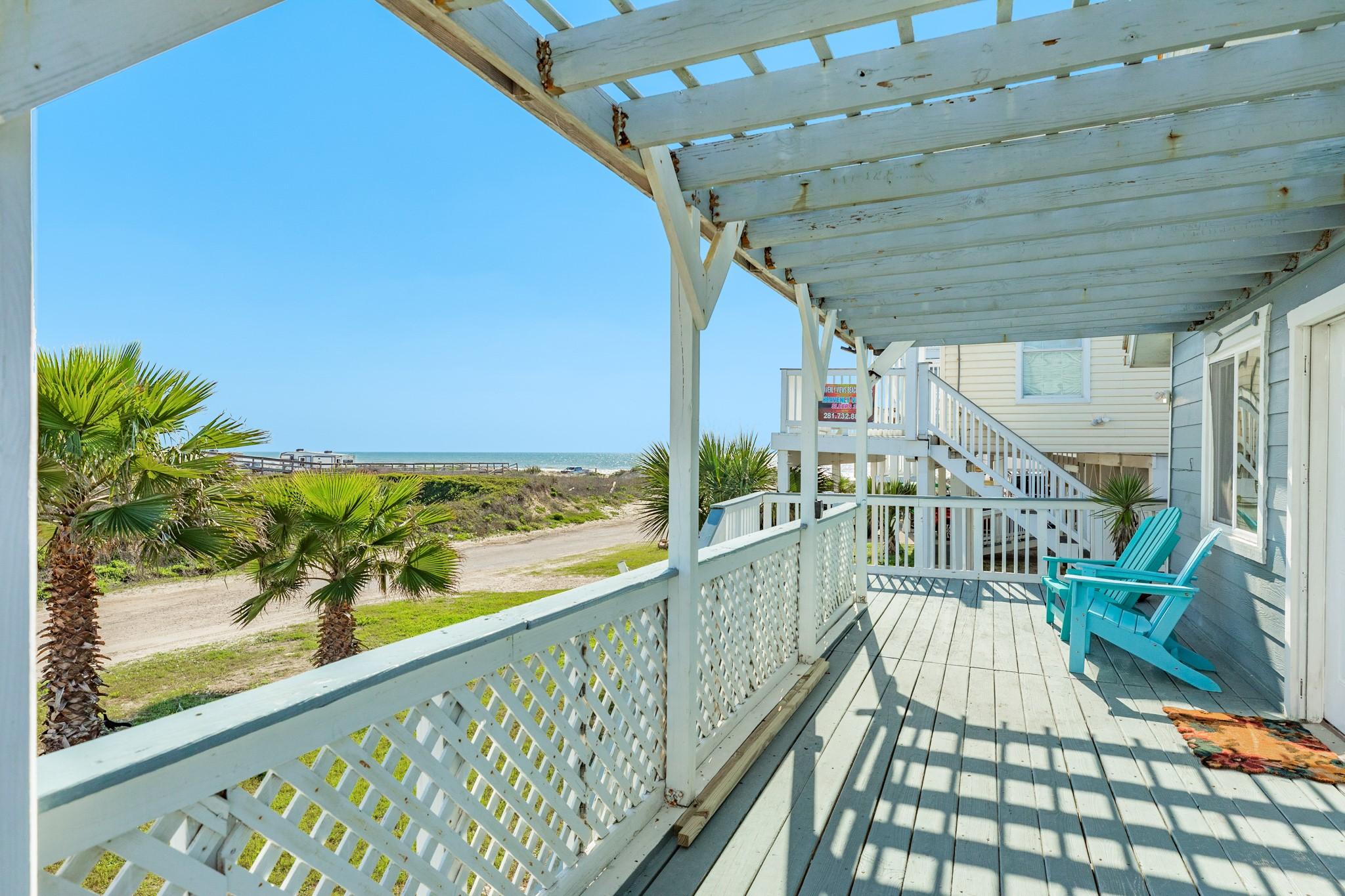 Image 3: Deck &ndash; View Toward the Beach
From the front deck,
