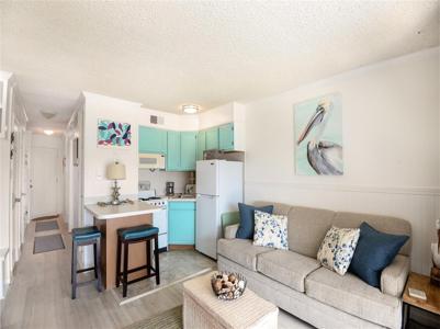 6102 Seawall Boulevard