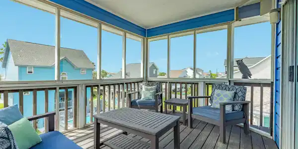 Image 3: Screen porch on 2nd level