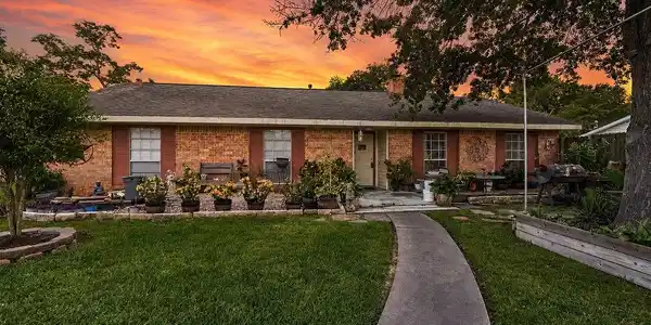 1409 Cedarbrook Court