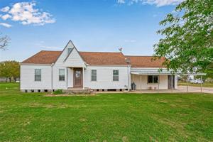 5827 S Fm 565 Road