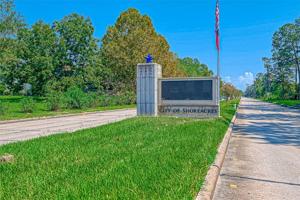 TBD E Country Club Drive
