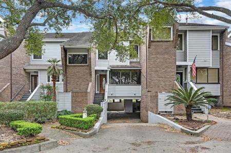 2001 Enterprise Avenue