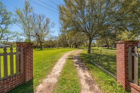 6009 Terrebonne Road