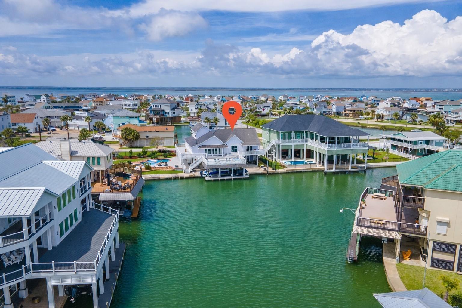 Image 4: Sweeping aerial view showcasing the home&rsquo;s desirab