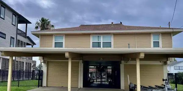 550 Pompano Street