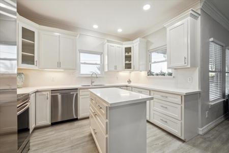 22409 Vista Del Mar
