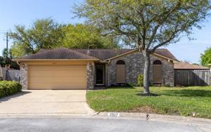 2517 Larkspur Court
