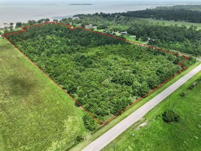 1750 W Bayshore