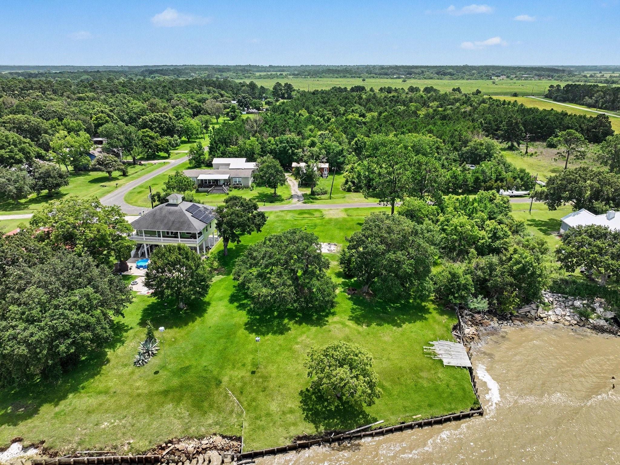 Image 4: From the water's edge to FM 562