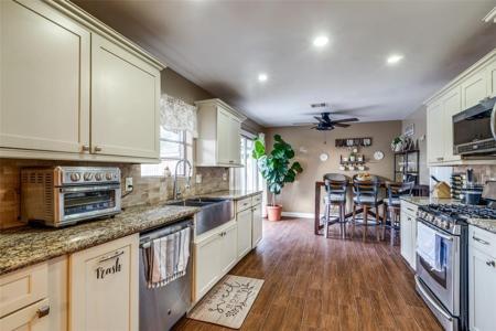 3402 Carriage Lane