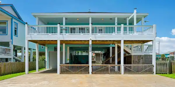 977 Bahama Drive